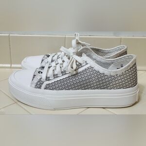 Karl Lagerfeld Paris Giddeon Platform Sneakers Women's Size 8